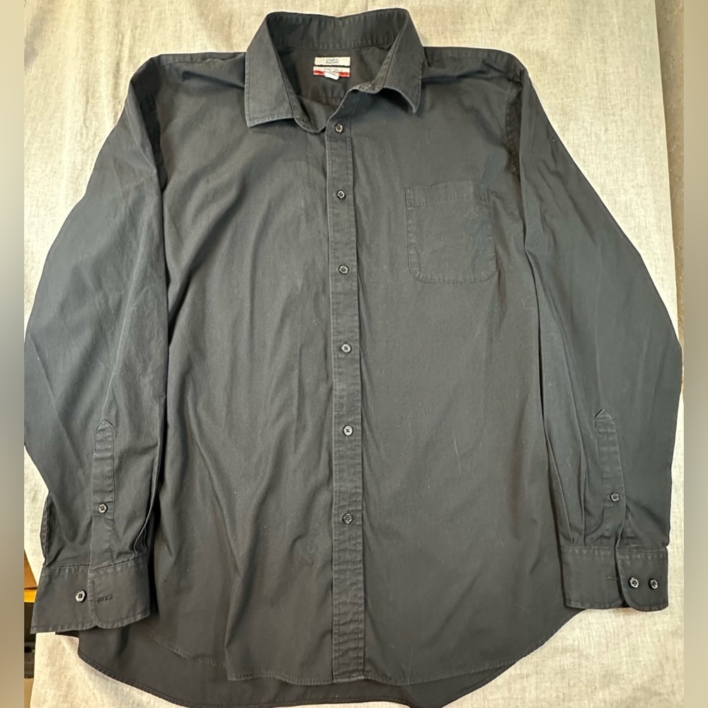 Croft & Barrow Men's Black Button-Down Shirt